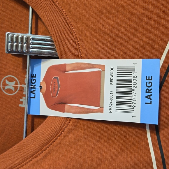 Hurley Men T-Shirt  Short Sleeve - Picture 3 of 3